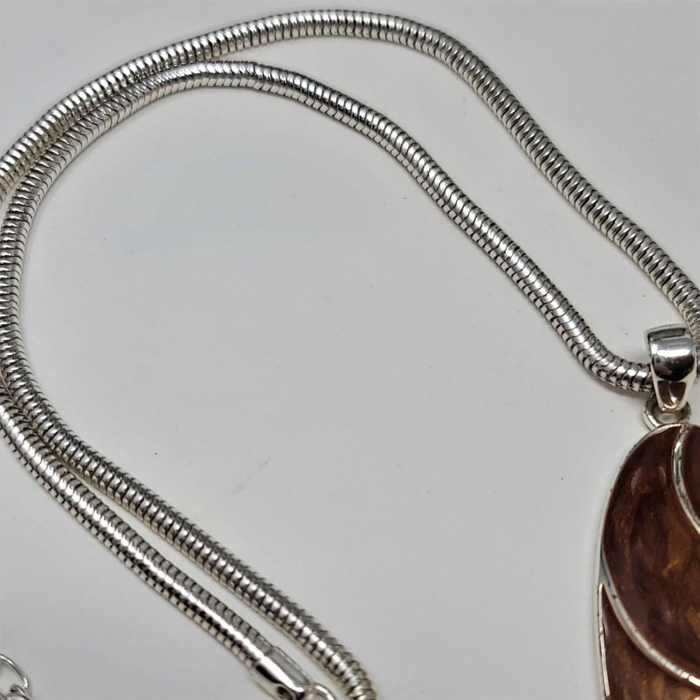 Modern Enameled Pendant Necklace Snake Chain - Picture 5 of 8